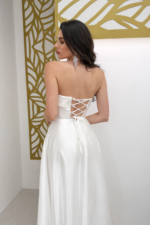 Abito da cerimonia  in mikado con corpetto strutturato - immagine 8